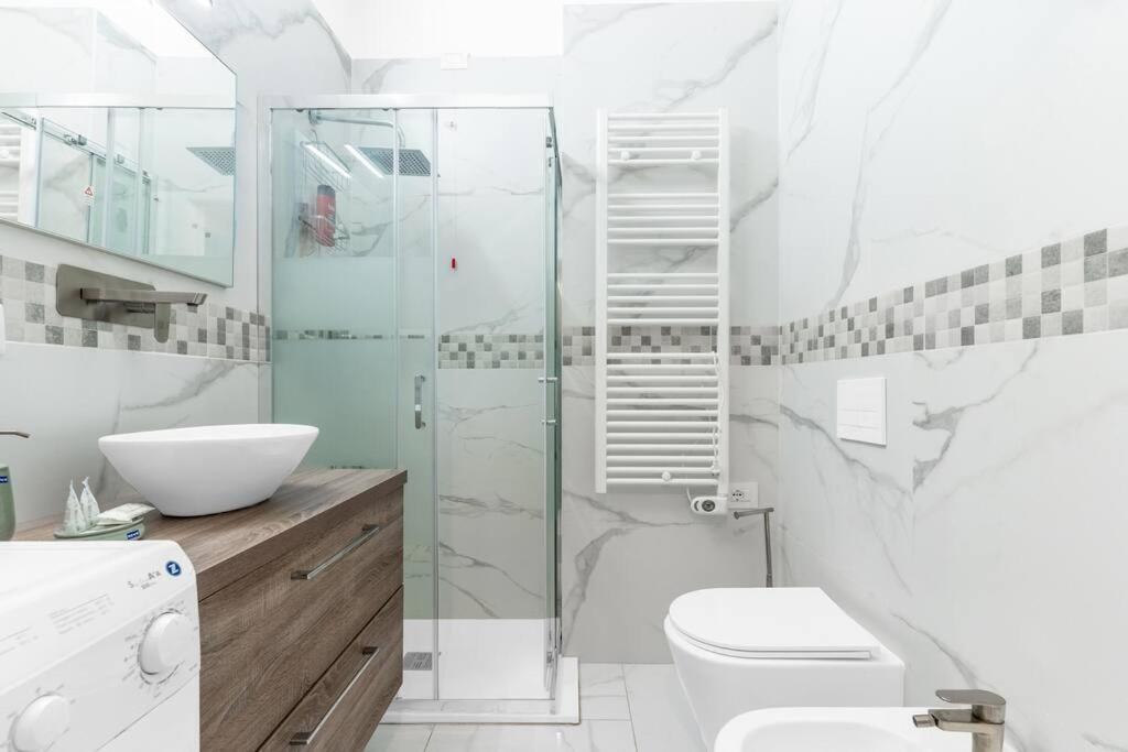 Appartement X4-self Check-in-m2 Famagosta-ac Milaan